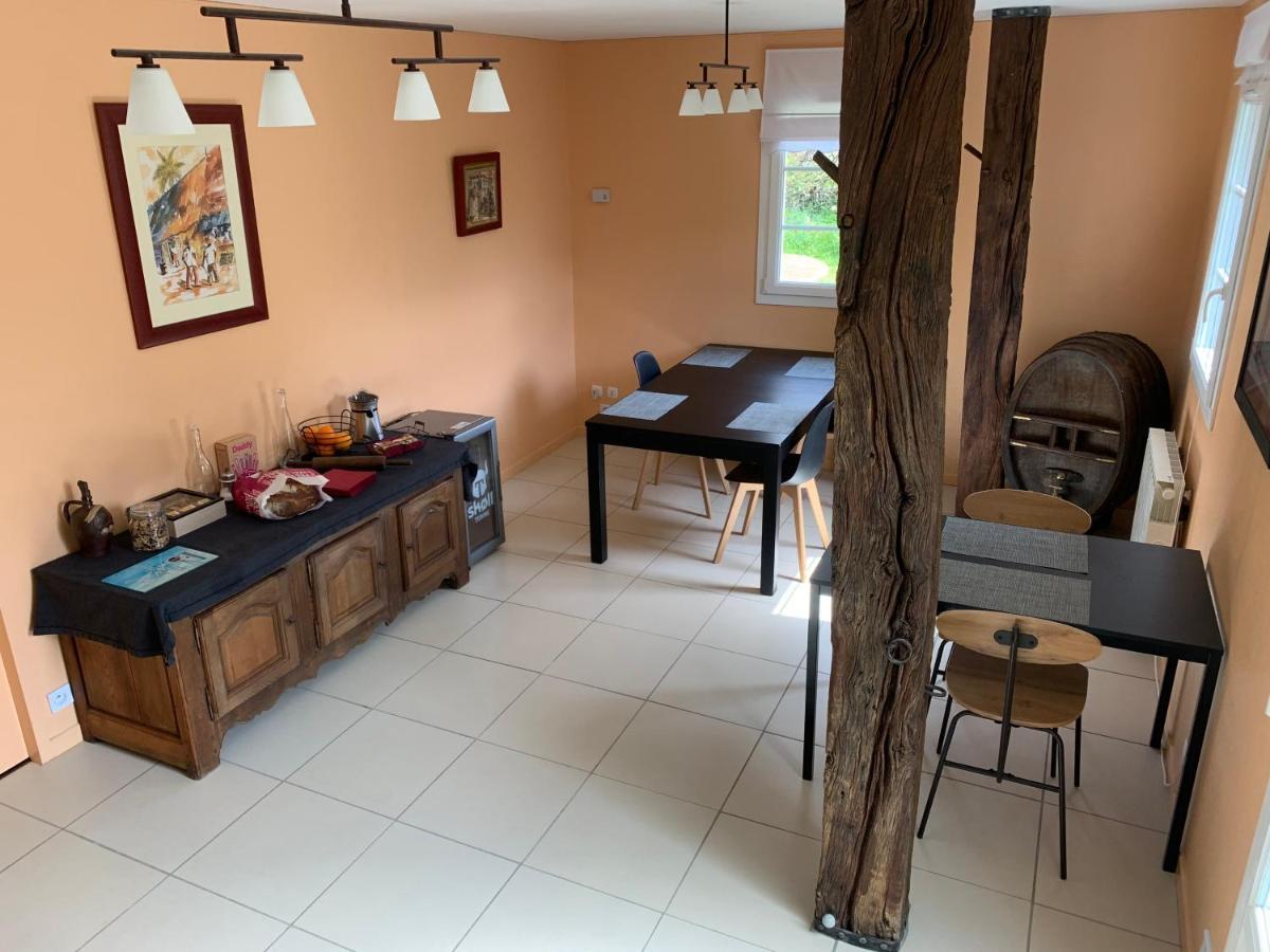 Bed and Breakfast L Entre Deux Champcey Экстерьер фото